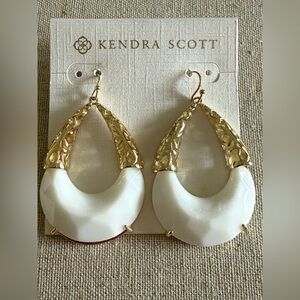 💛KENDRA SCOTT REYNAS 💛
